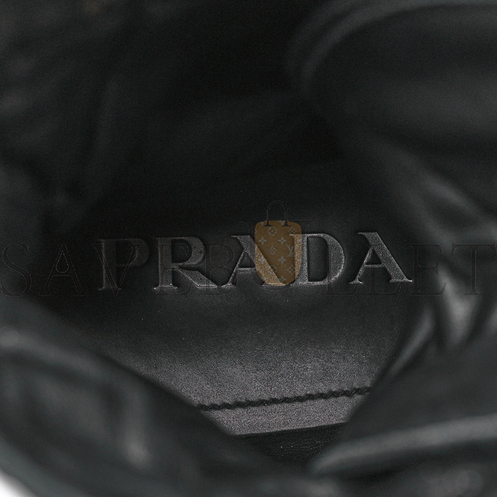 Pra*a spazzolato rois re-nylon metal triangle logo monolith pouch pocket 55mm boots 6 black